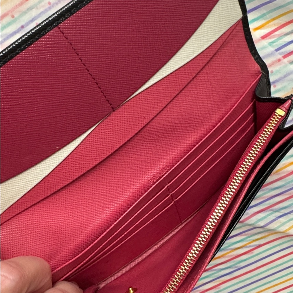 Prada Black Leather Wallet with Gold Logo - Picture 10 of 14